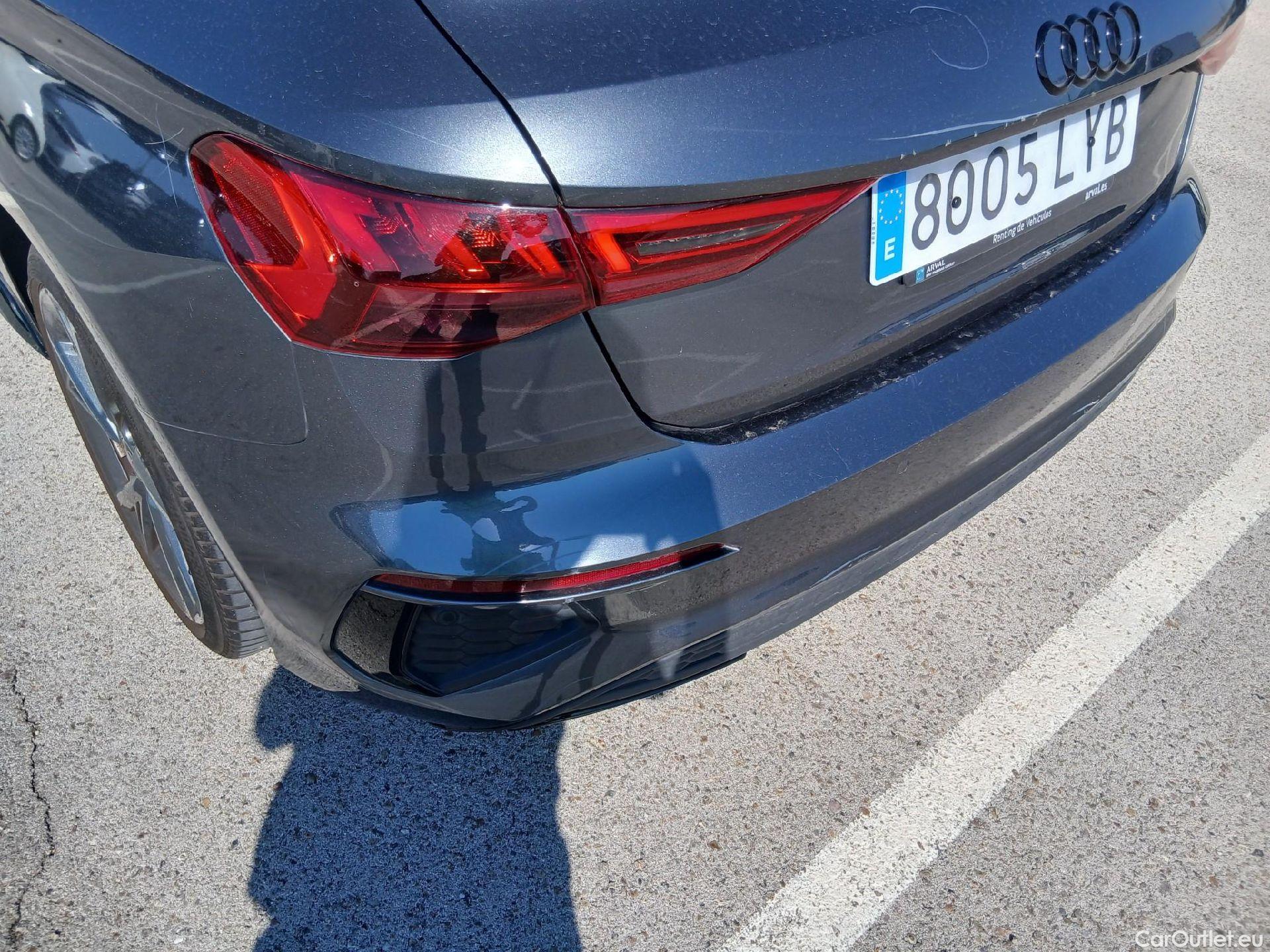  Audi  A3 AUDI  / 2020 / 5P / berlina con portón Sportback Black line 35 TFSI 110kW S tro #21