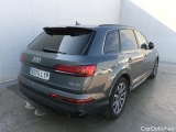 Q7