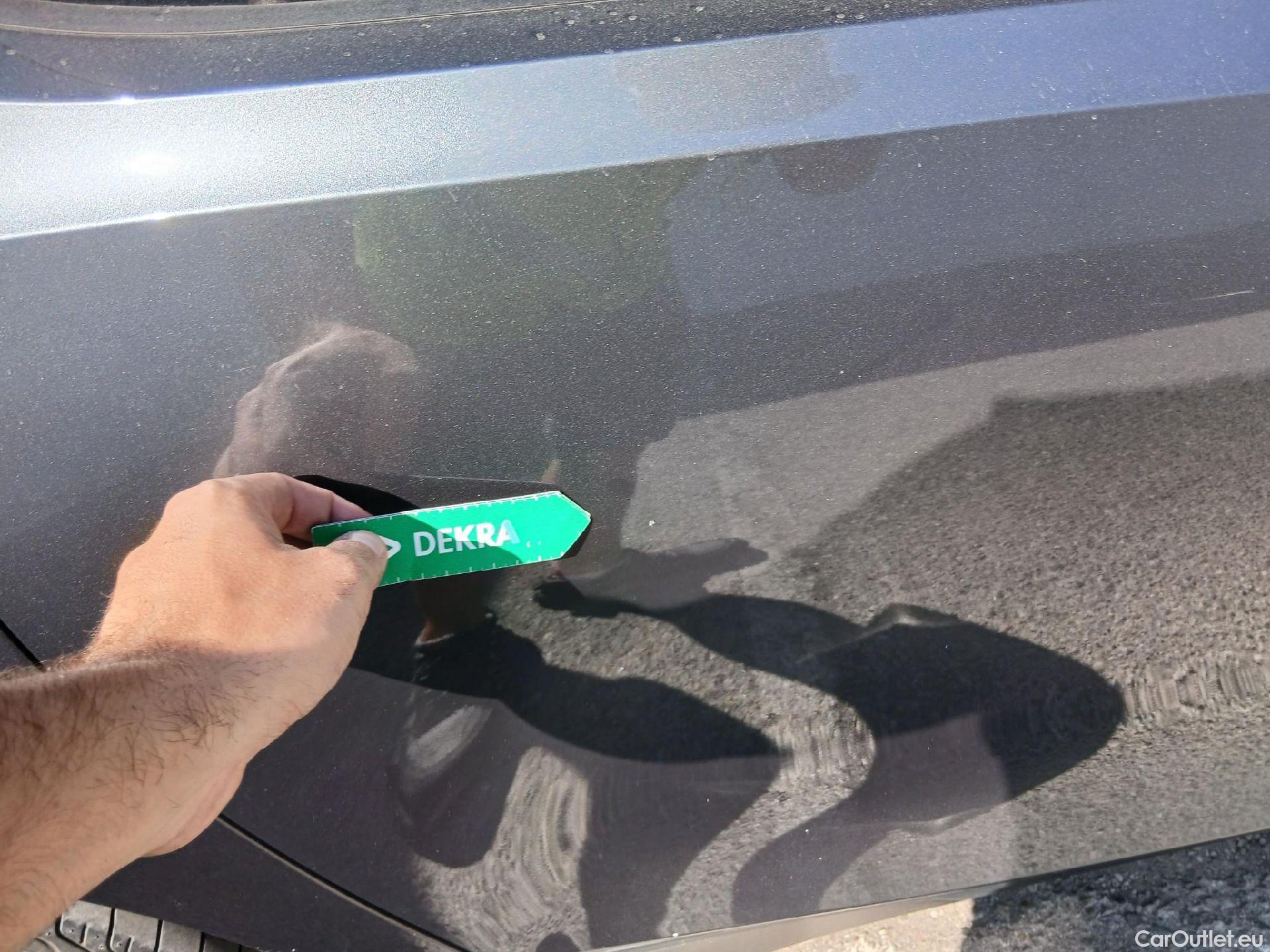  Bmw  I3  BMW / 2017 / 5P / berlina con portón 120ah #12