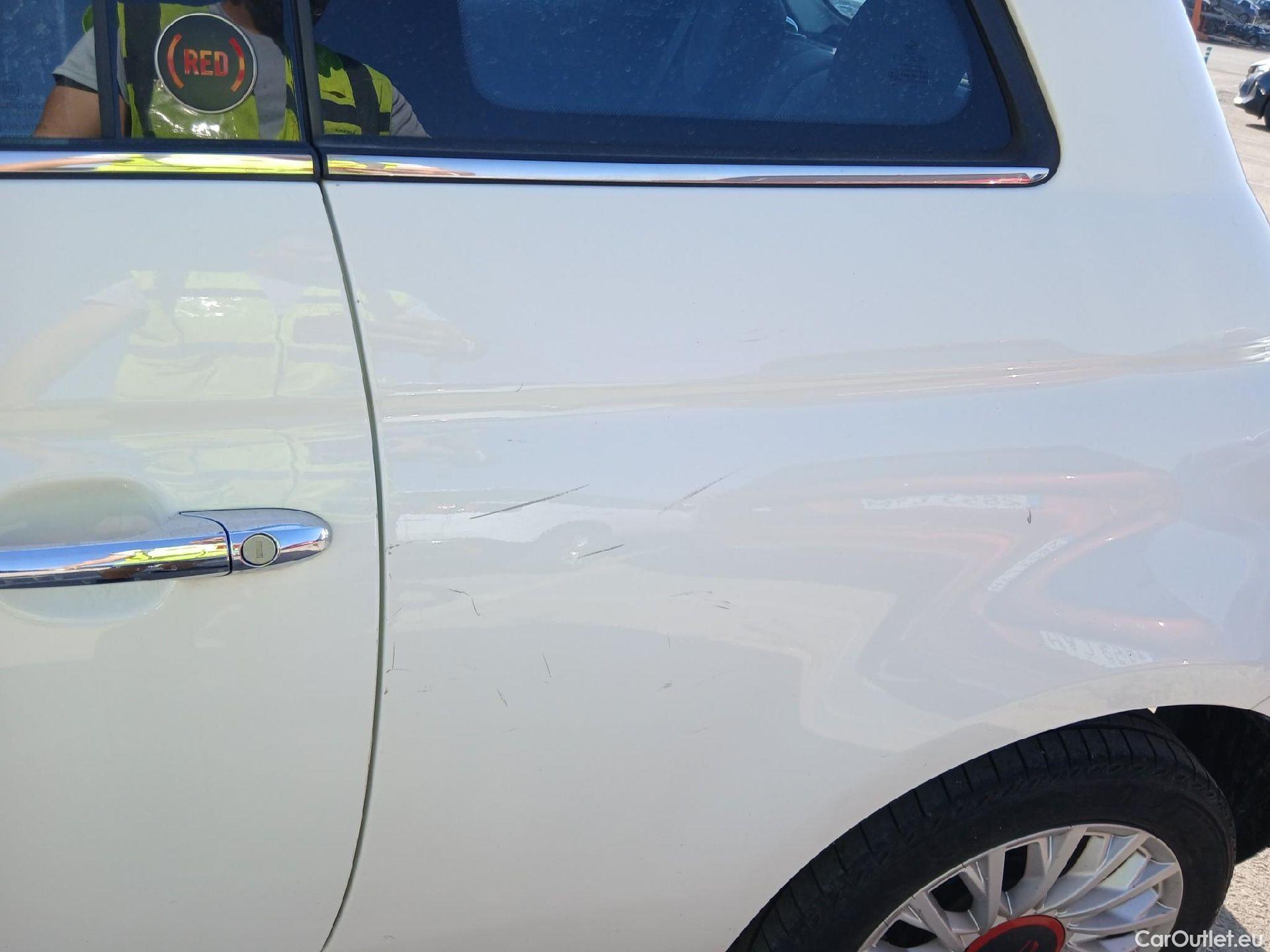  Fiat  500 FIAT  / 2015 / 3P / berlina con portón Red 1.0 Hybrid 51KW (70 CV)(SP)(SL) (AC4) #16