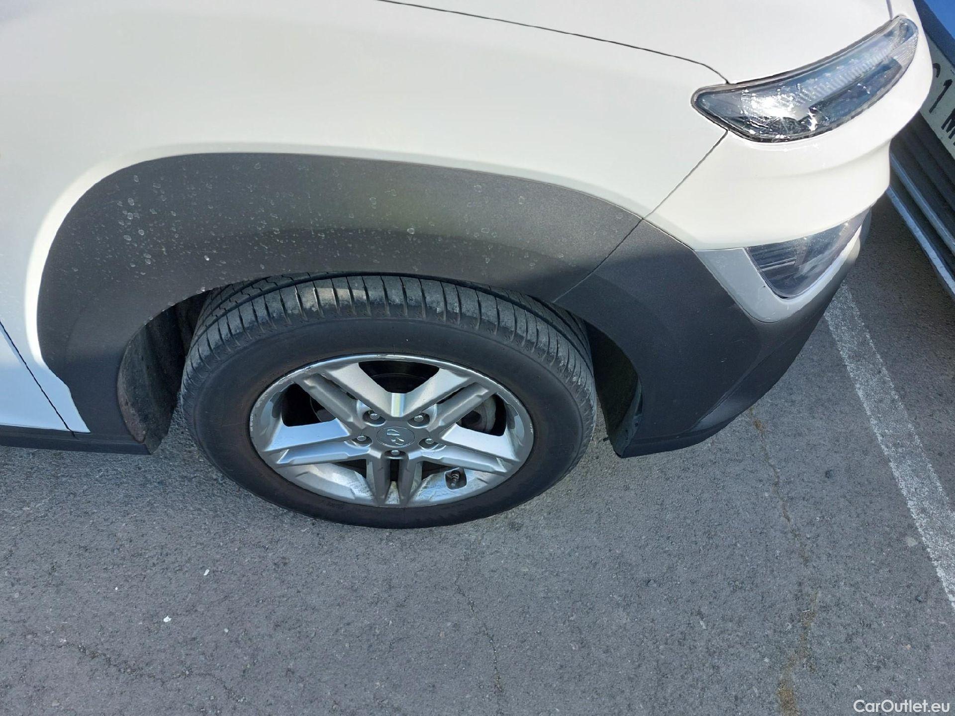  Hyundai  Konna HYUNDAI Kona / 2020 / 5P / todoterreno 1.0 TGDI 48V Maxx 4X2 #12