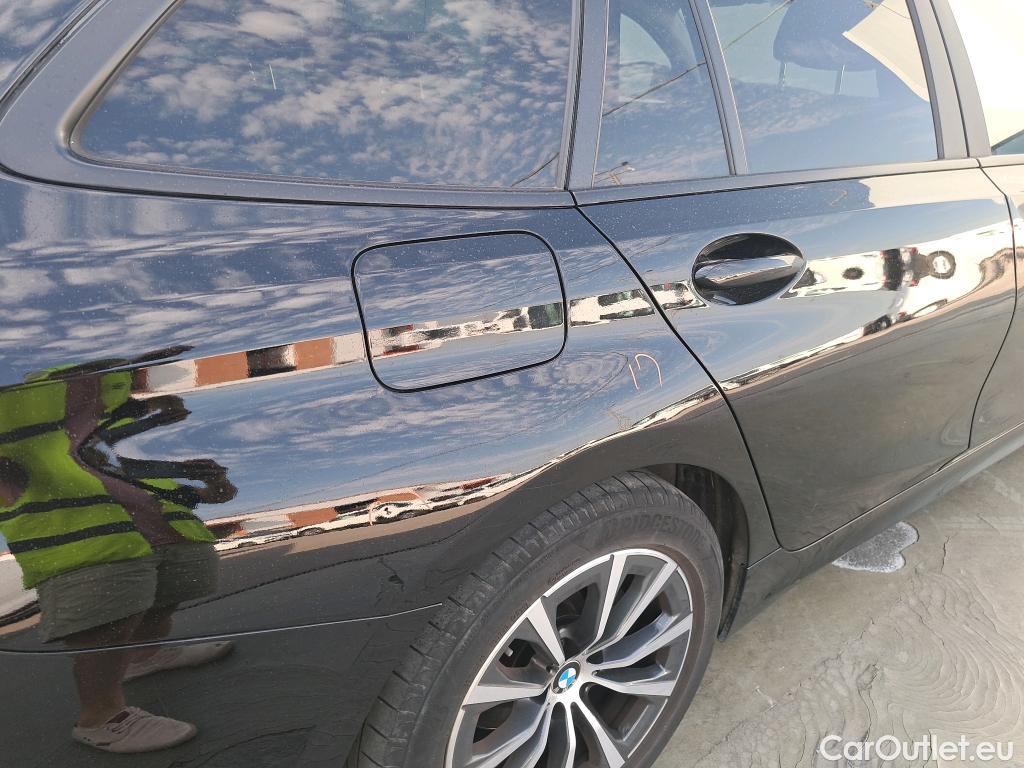  Bmw  Serie 3 BMW  / 2019 / 5P / familiar 318d Auto.Touring #5