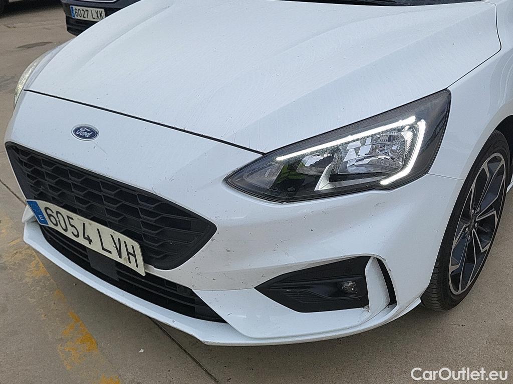 Ford  Focus FORD  / 2018 / 5P / berlina con portón 1.0 Ecoboost MHEV 92kW ST-Line #26