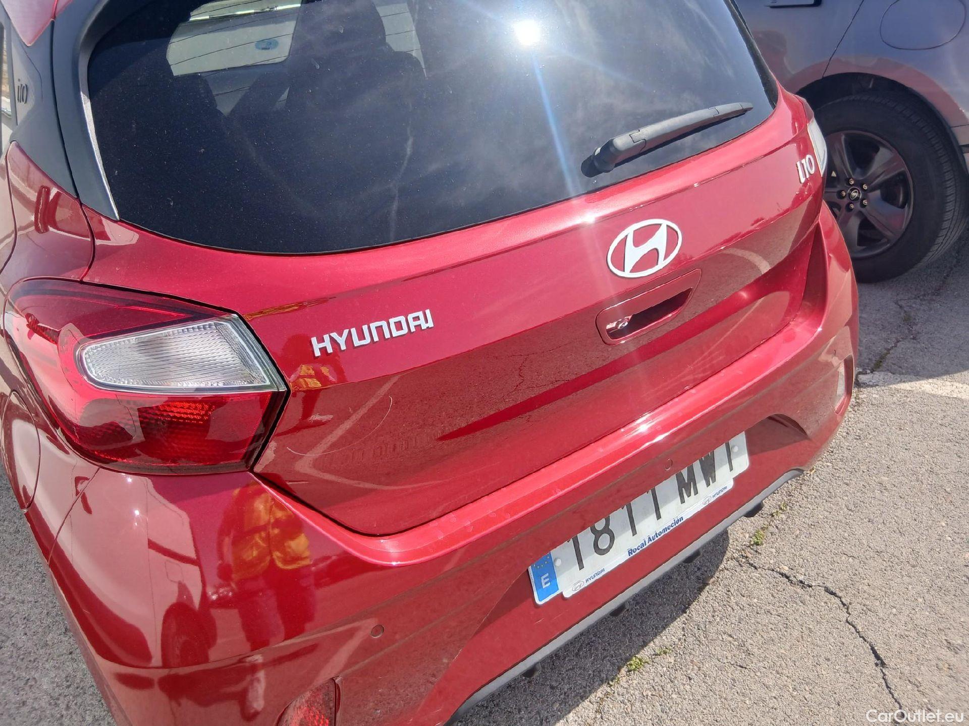  Hyundai  i10 HYUNDAI  / 2020 / 5P / berlina con portón 1.0 Klass #10