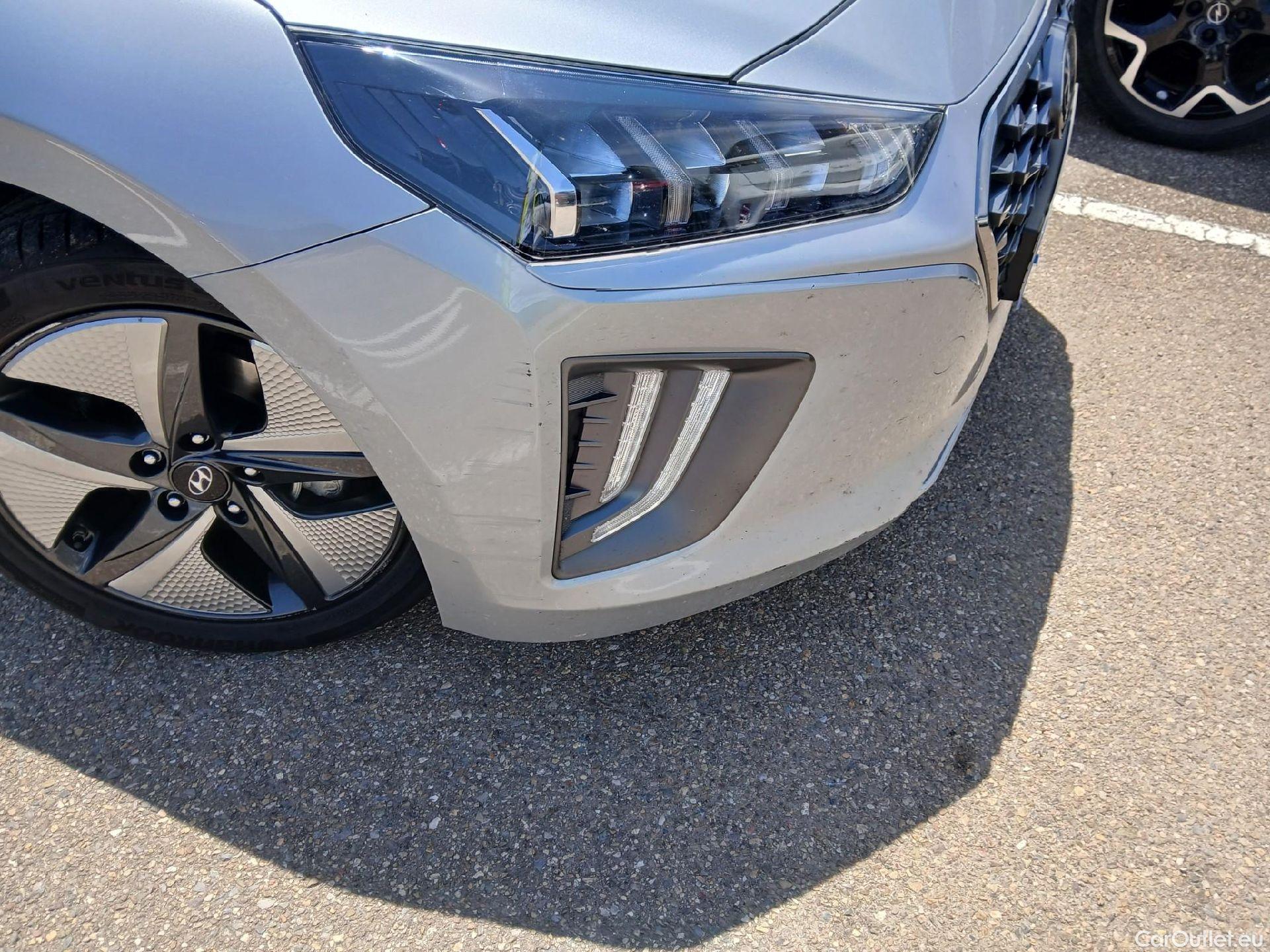  Hyundai   Ioniq HYUNDAI / 2019 / 5P / berlina con portón 1.6 GDI HEV Tecno DCT #3