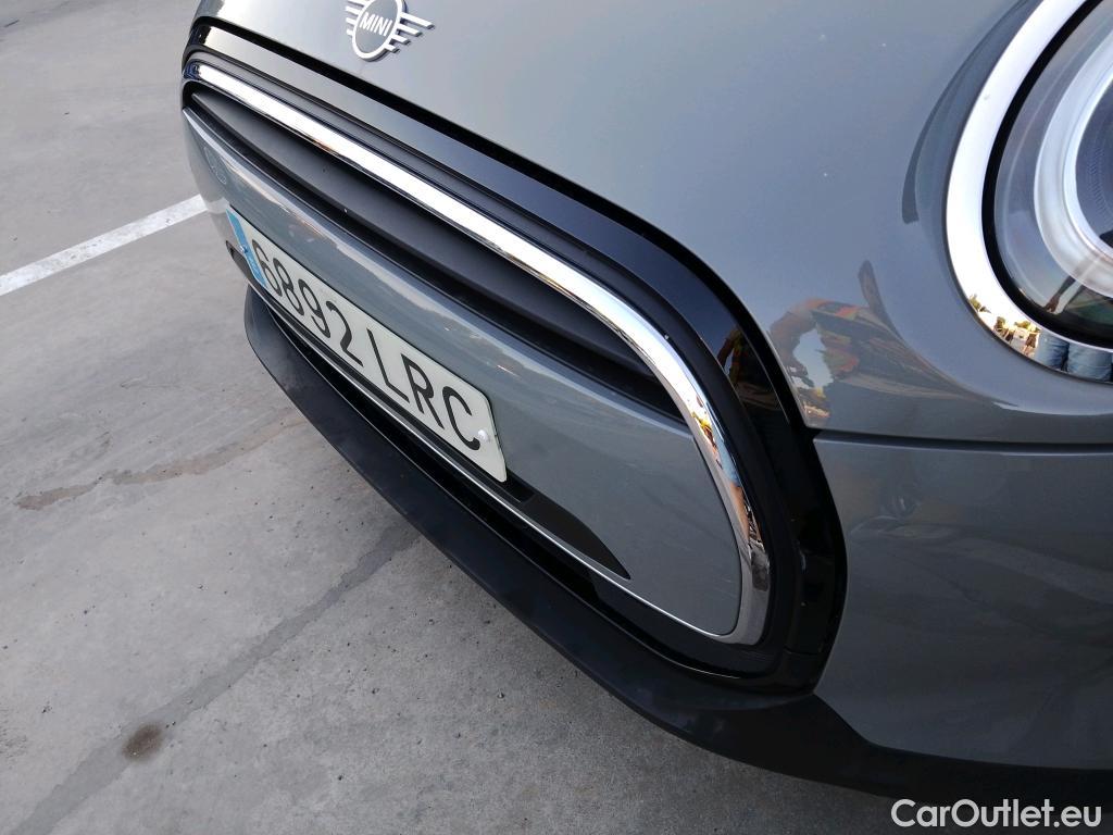  Mini  Mini   / 2021 / 3P / berlina con portón ONE #22
