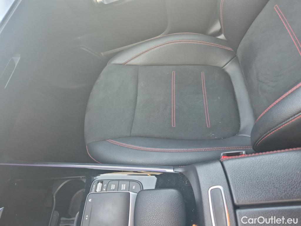  Mercedes  GLB MERCEDES-BENZ  / 2019 / 5P / todoterreno 2.0  200 D DCT 110KW (150CV) #24