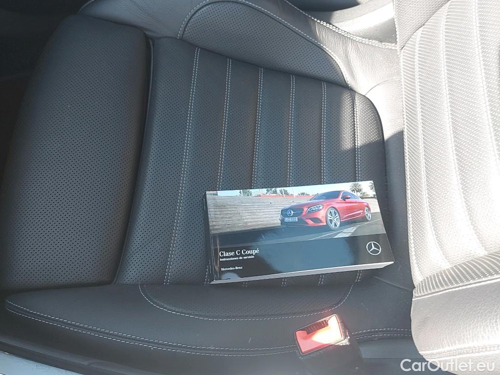  Mercedes  C-Klasse MERCEDES-BENZ Clase C / 2018 / 2P / coupé Coupé Mercedes-AMG C 43 4MATIC #14