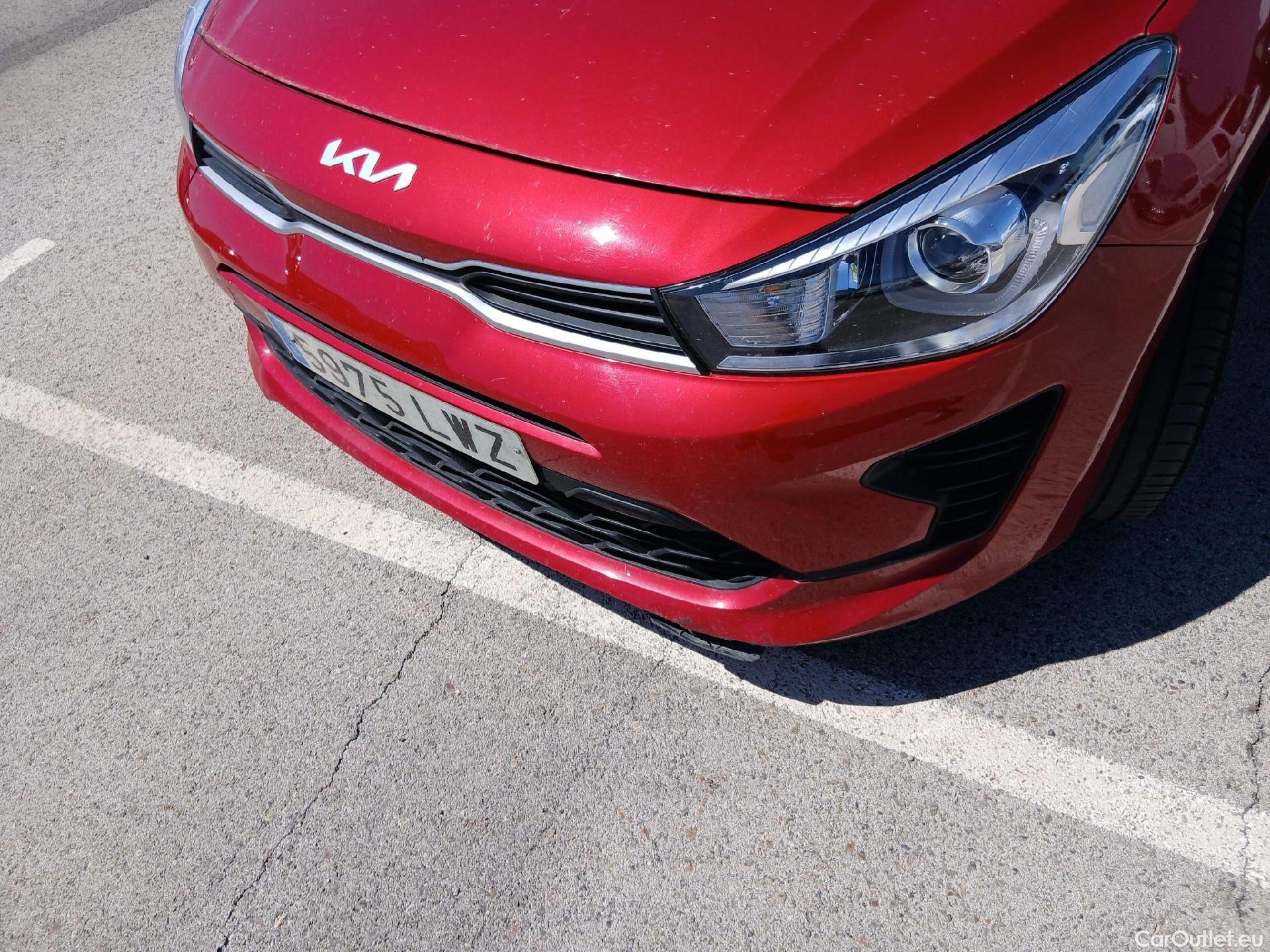  KIA  Rio KIA  / 2020 / 5P / berlina con portón 1.0 T-GDi 74kW (100CV) MHEV iMT Concept #5