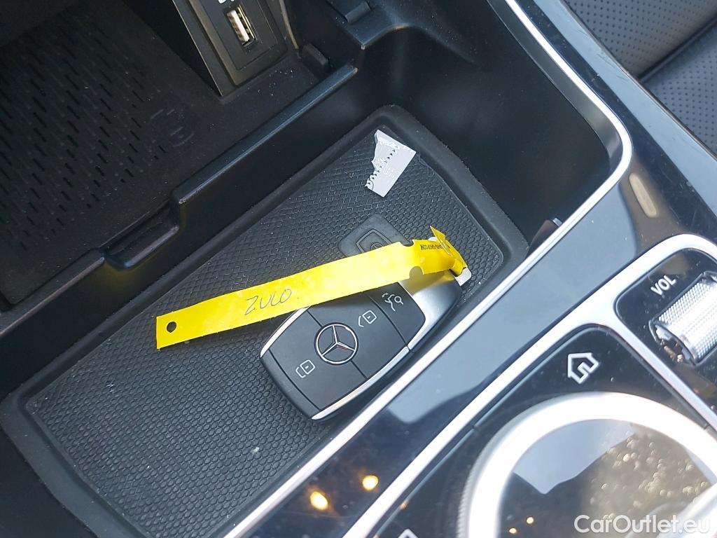  Mercedes  C-Klasse MERCEDES-BENZ Clase C / 2018 / 2P / coupé Coupé Mercedes-AMG C 43 4MATIC #2