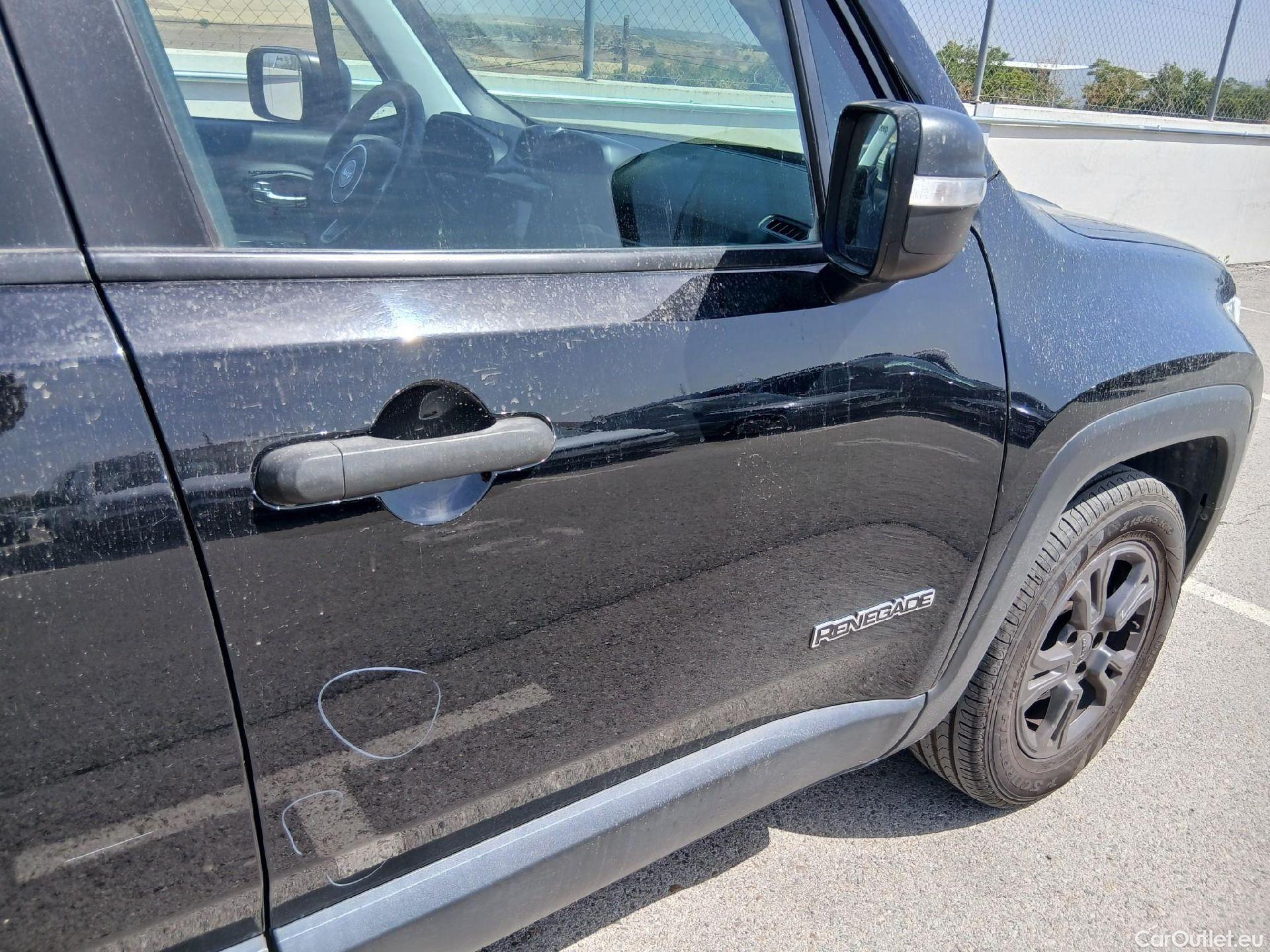  Jeep  Patriot JEEP Renegade / 2014 / 5P / todoterreno Sport Plus 1.0G 88kW (120CV) 4x2 #25