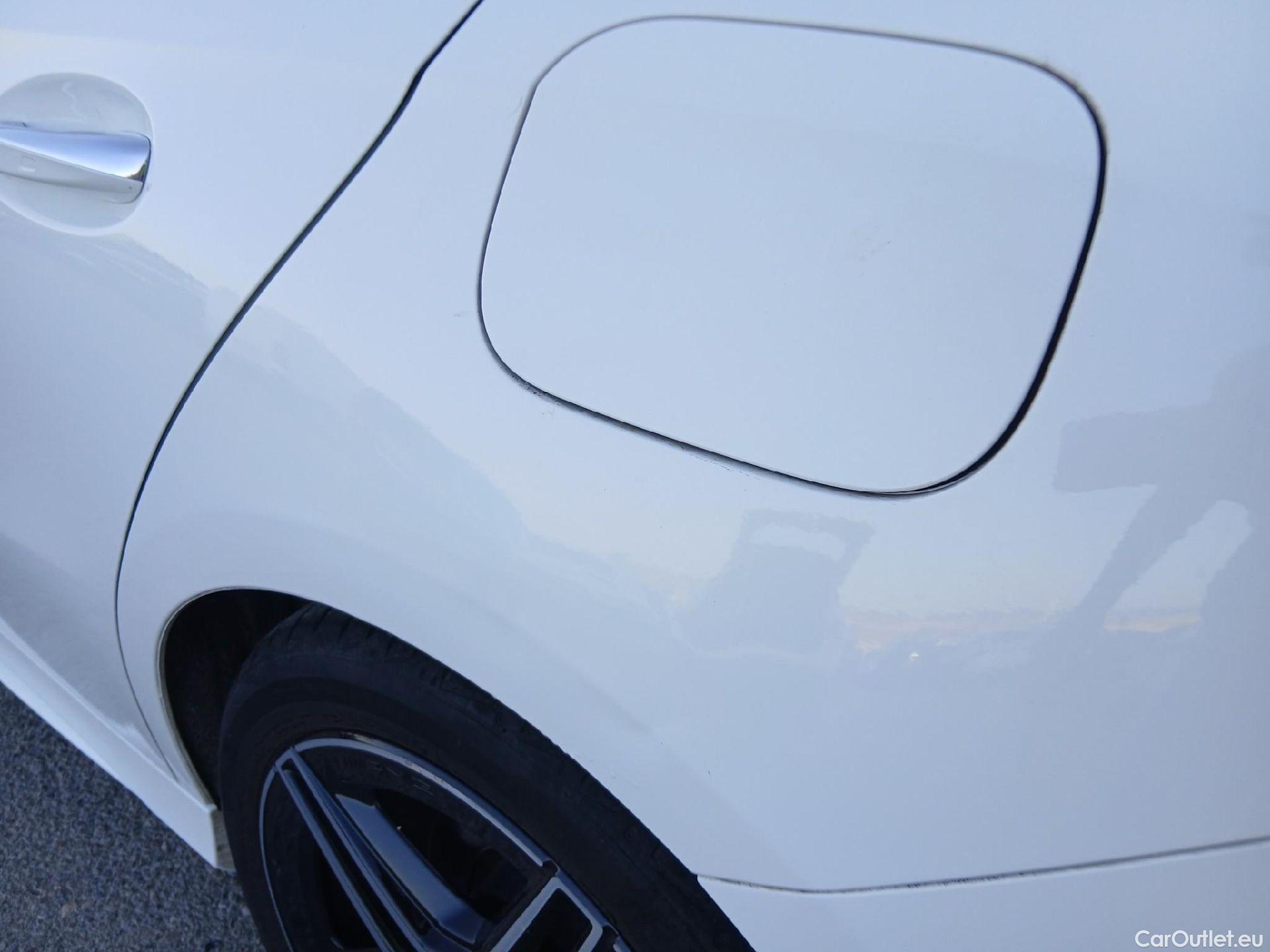  Mercedes  A-Klasse MERCEDES-BENZ Clase A / 2018 / 5P / berlina con portón A 200 #9