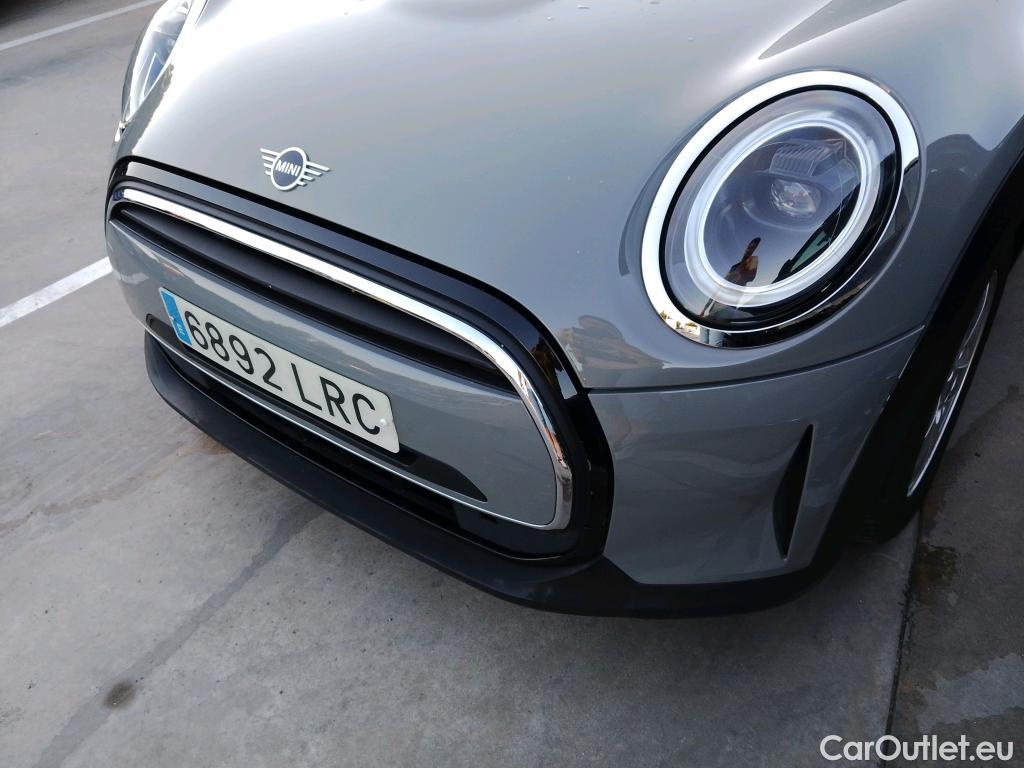  Mini  Mini   / 2021 / 3P / berlina con portón ONE #12