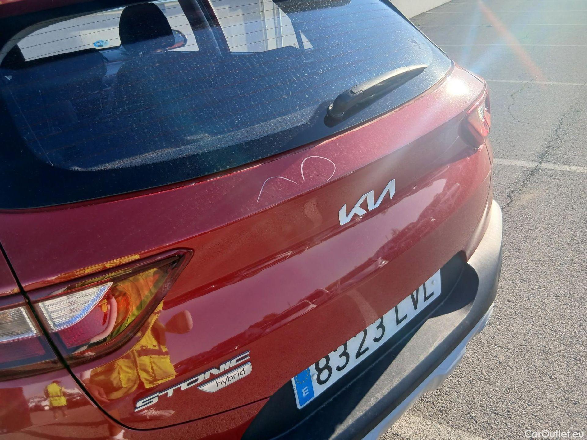  KIA  STONIC KIA  / 2017 / 5P / todoterreno 1.0 T-GDi 74kW (100CV) MHEV iMT Concept #30