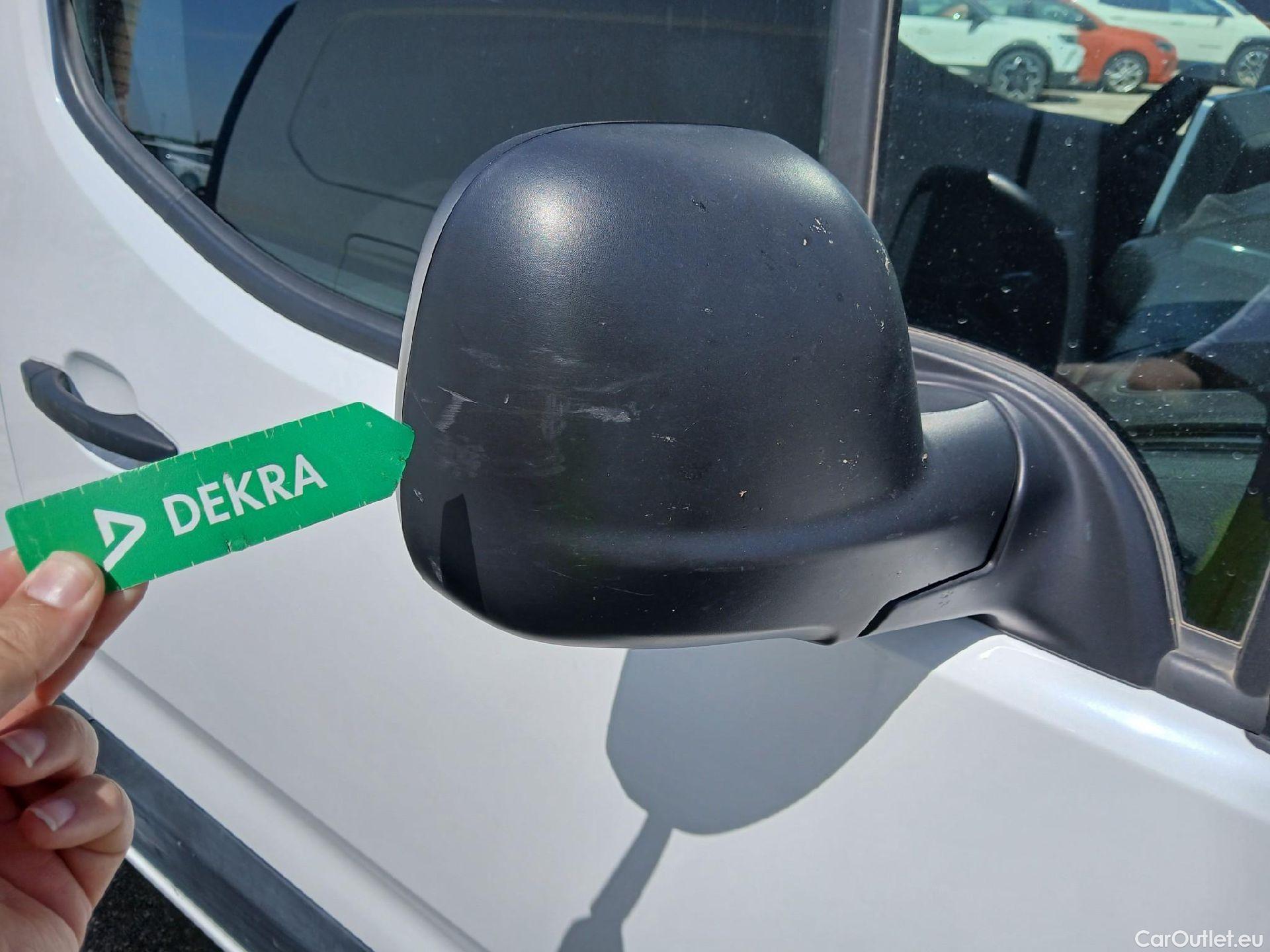  Citroen  Berlingo CITROEN  / 2018 / 3P / furgón derivado de turismo Talla M BlueHDi 100 CONTROL (AC2) #37