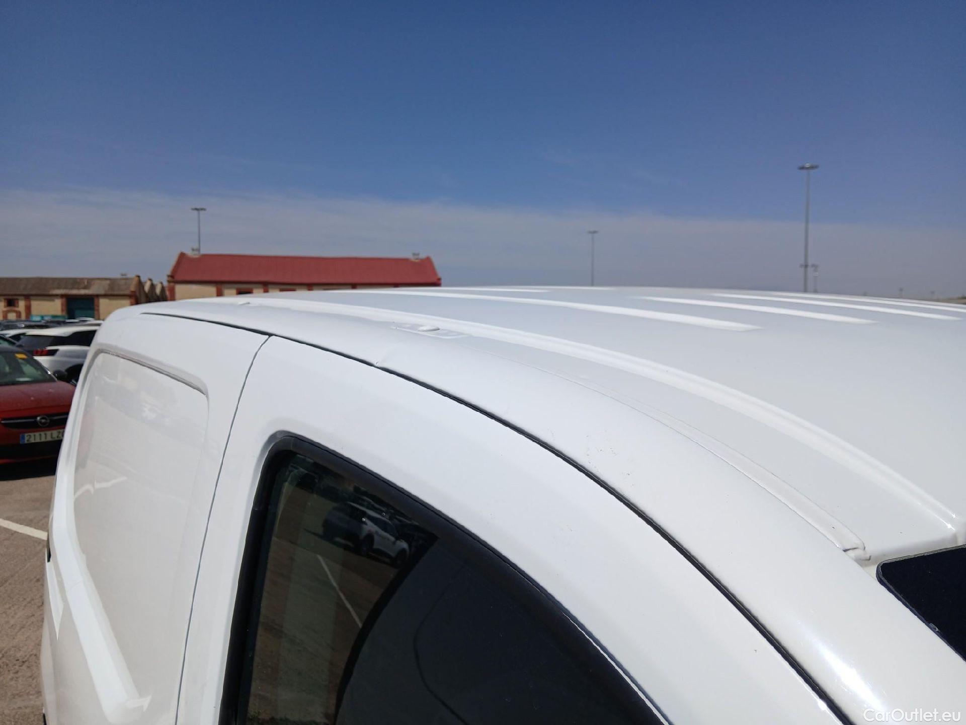  Citroen  Berlingo CITROEN  / 2018 / 3P / furgón derivado de turismo Talla M BlueHDi 100 CONTROL (AC2) #38