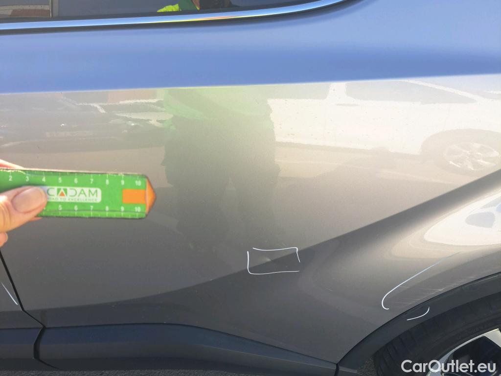  Toyota  C-HR TOYOTA  / 2016 / 5P / todoterreno 1.8 125H Advance (CX) #20