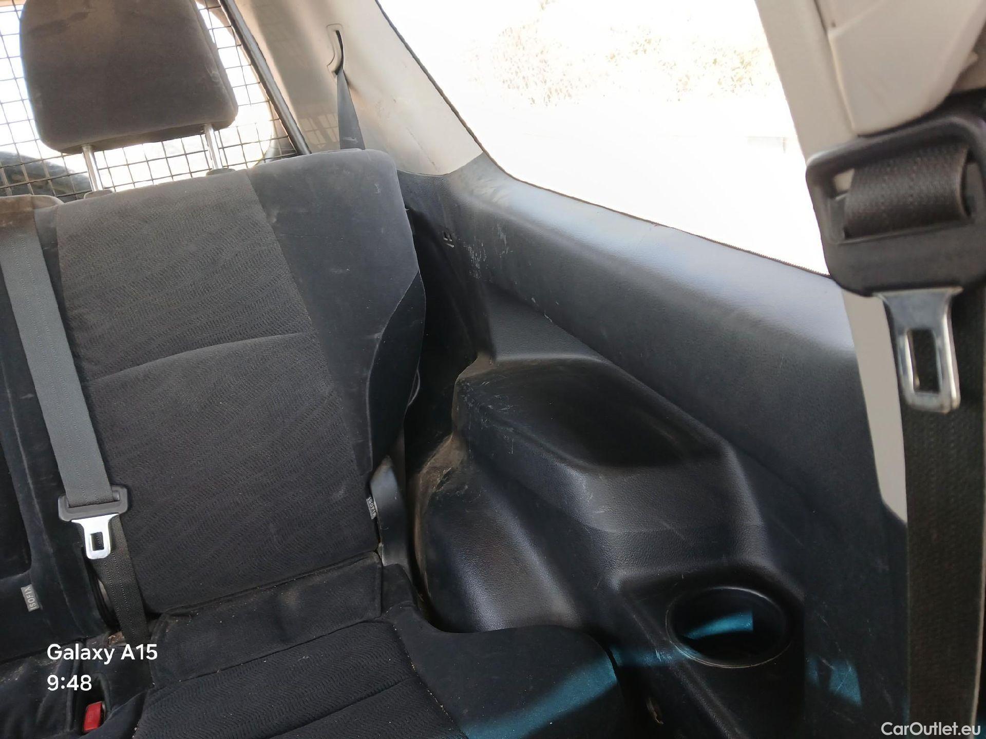  Toyota  Land Cruiser TOYOTA  3p 11G todoterreno 2.8 D-4D VX #6