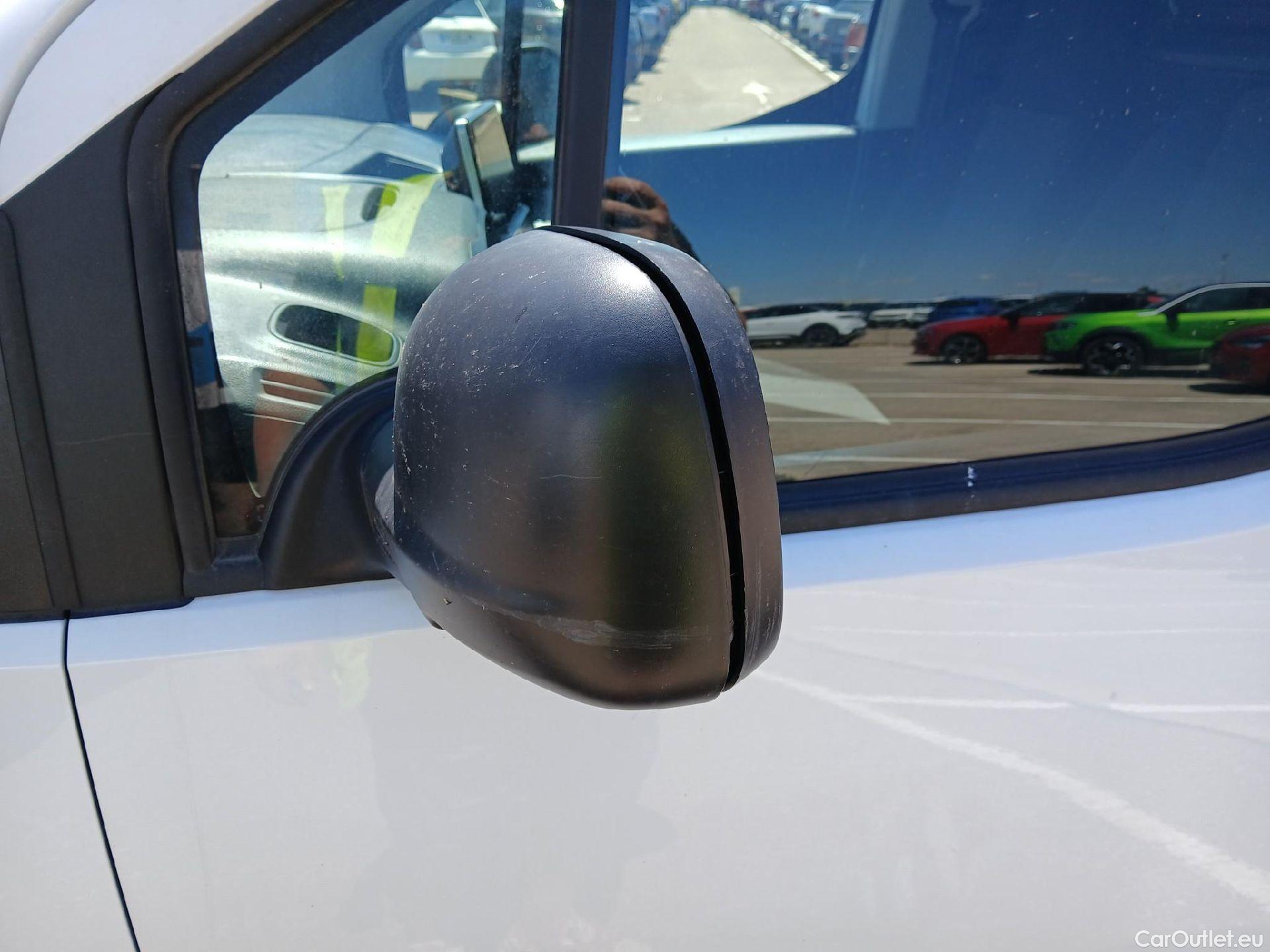  Citroen  Berlingo CITROEN  / 2018 / 4P / furgón derivado de turismo Talla M BlueHDi 100 CLUB #6