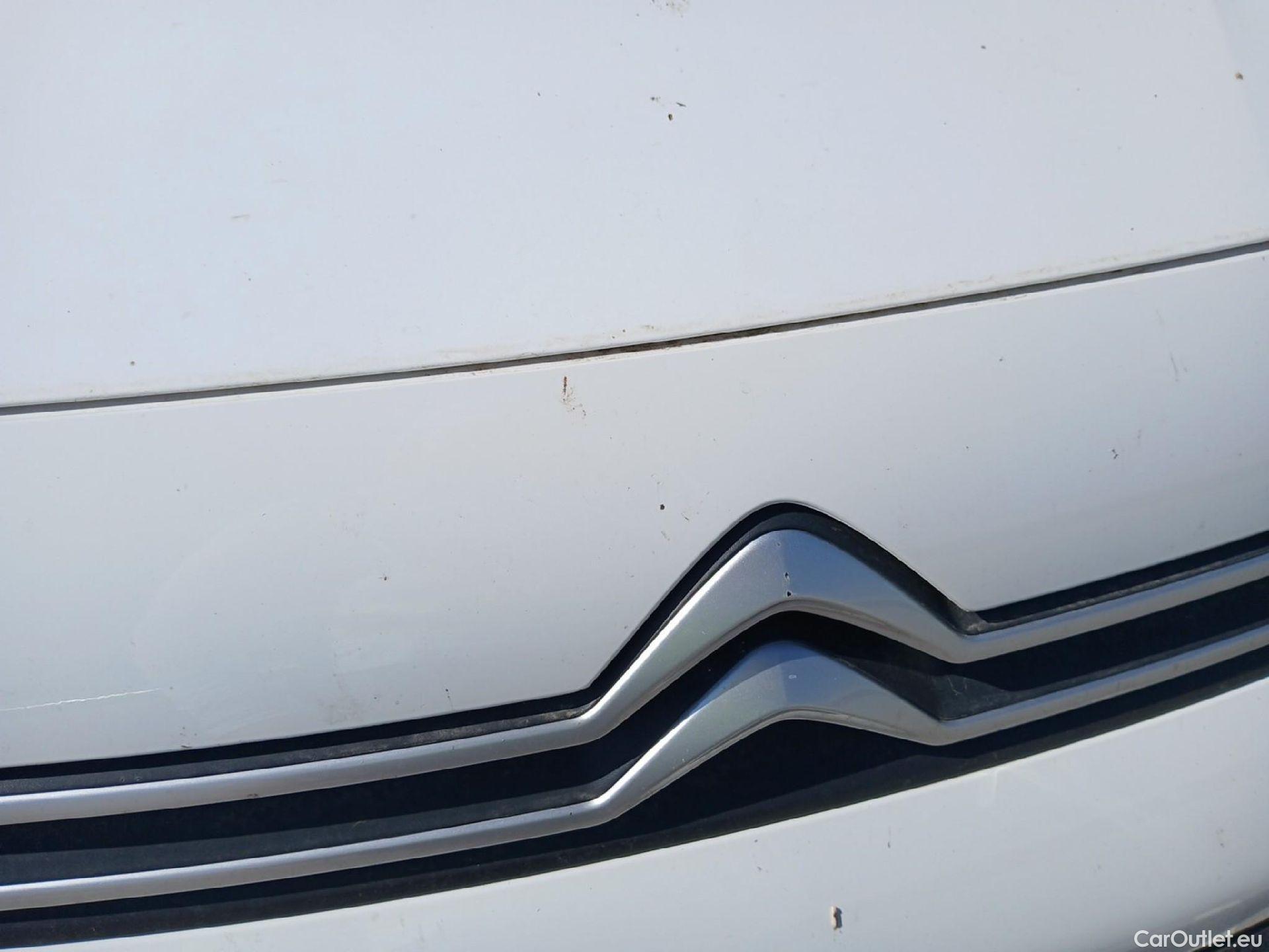  Citroen  Berlingo CITROEN  / 2018 / 3P / furgón derivado de turismo Talla M BlueHDi 100 CONTROL #42