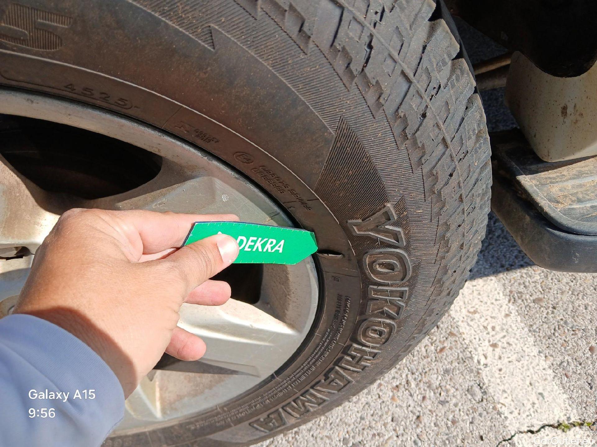  Toyota  Land Cruiser TOYOTA  3p 11G todoterreno 2.8 D-4D VX #47
