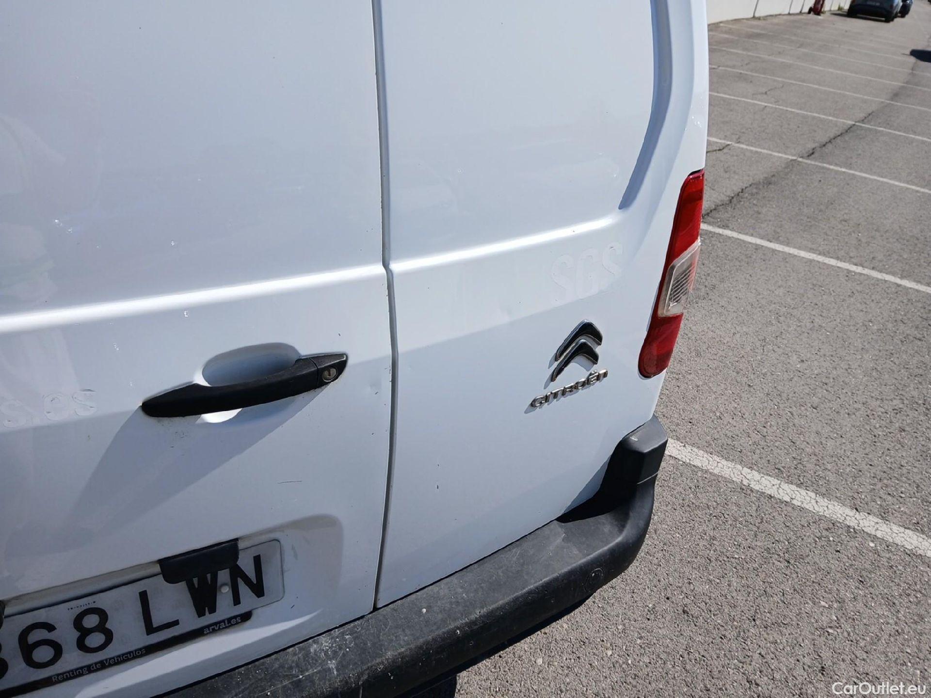  Citroen  Berlingo CITROEN  / 2018 / 3P / furgón derivado de turismo Talla M BlueHDi 100 CONTROL #24