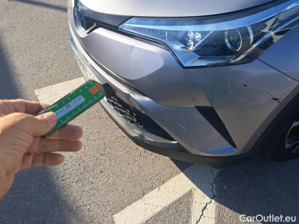  Toyota  C-HR TOYOTA  / 2016 / 5P / todoterreno 1.8 125H Advance (CX) #26