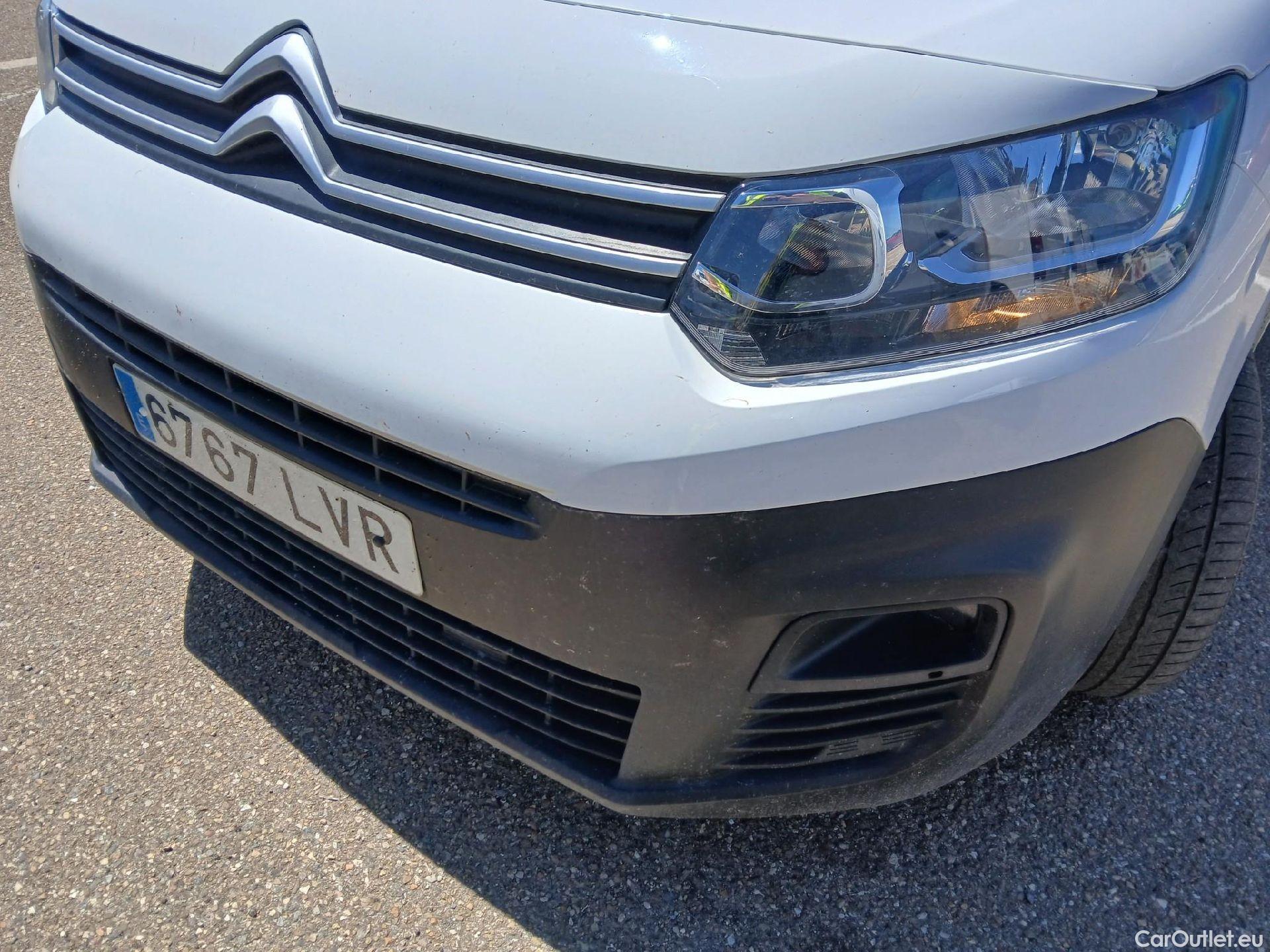  Citroen  Berlingo CITROEN  / 2018 / 4P / furgón derivado de turismo Talla M BlueHDi 100 CLUB #4