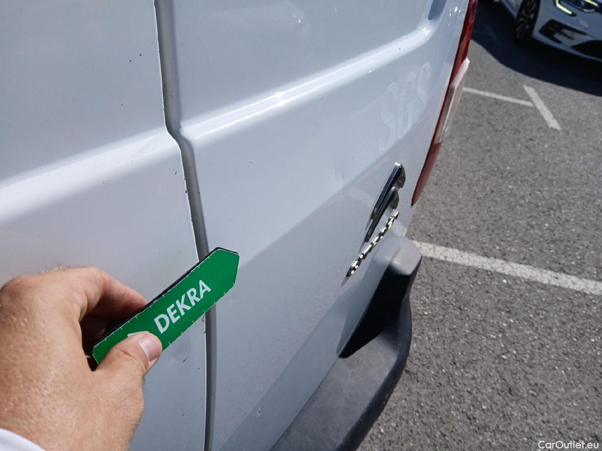  Citroen  Berlingo CITROEN  / 2018 / 3P / furgón derivado de turismo Talla M BlueHDi 100 CONTROL #23