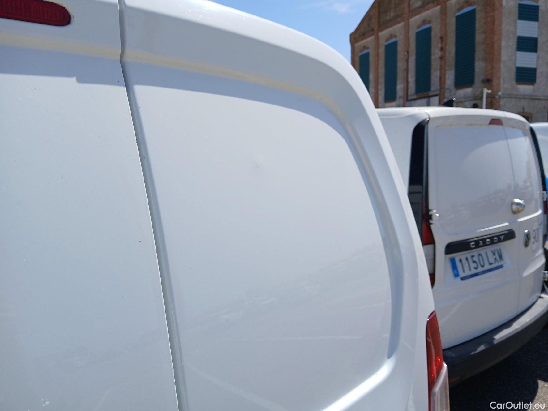  Citroen  Berlingo CITROEN  / 2018 / 3P / furgón derivado de turismo Talla M BlueHDi 100 CONTROL (AC2) #25