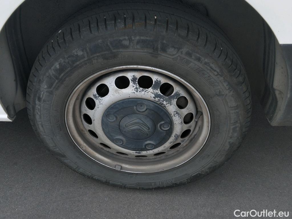  Citroen  Jumpy CITROEN  / 2016 / 4P / furgón Talla XL BlueHDi 120 S&S 6v Club #72
