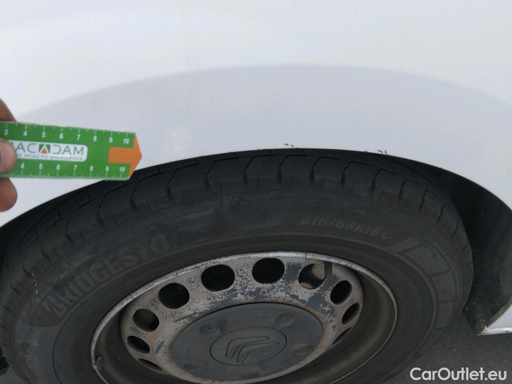  Citroen  Jumpy CITROEN  / 2016 / 4P / furgón Talla XL BlueHDi 120 S&S 6v Club #49