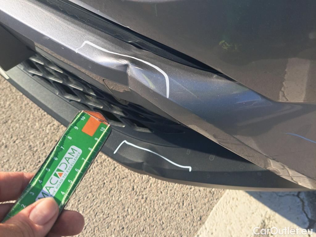  Toyota  C-HR TOYOTA  / 2016 / 5P / todoterreno 1.8 125H Advance (CX) #28
