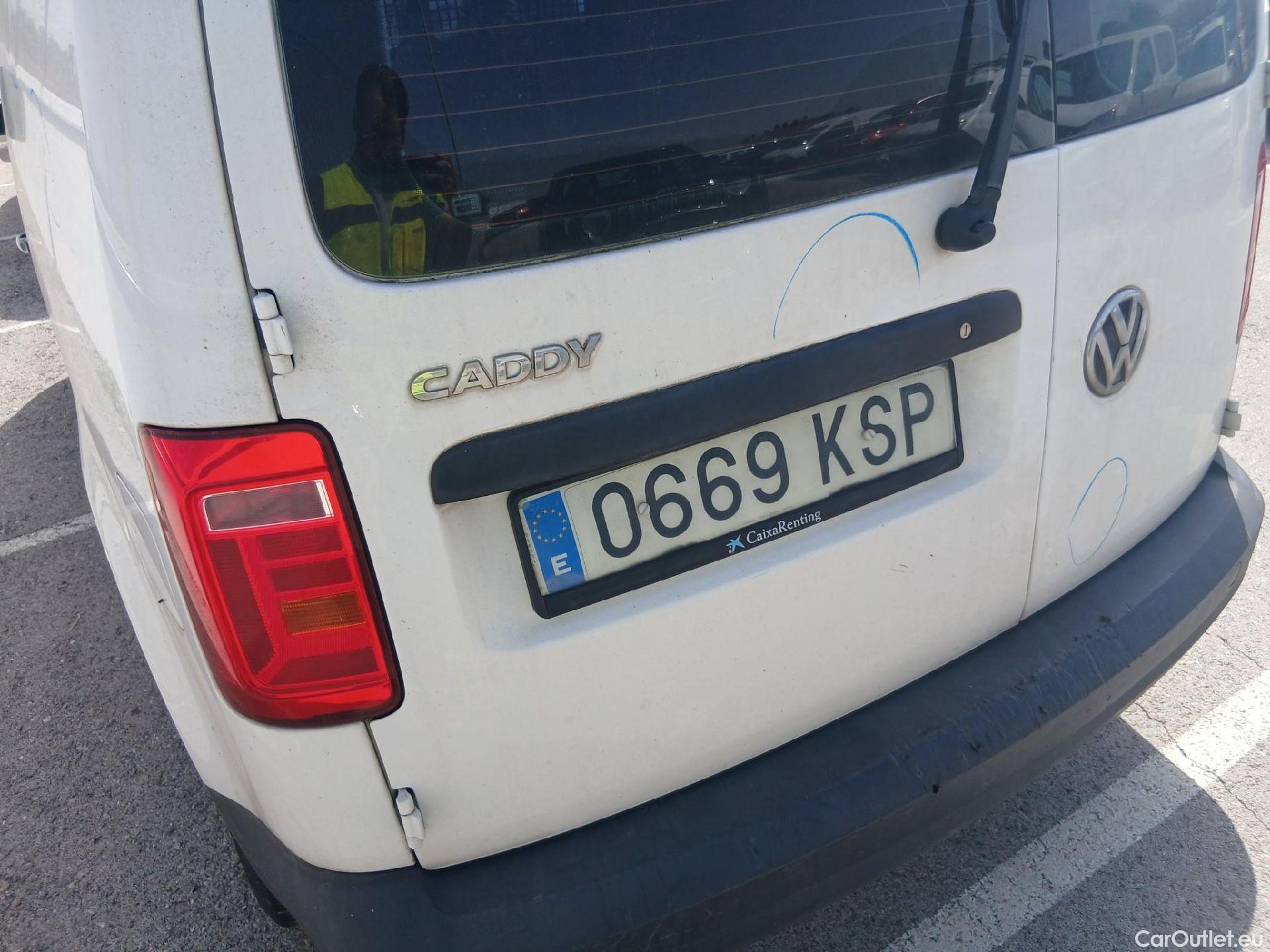  Volkswagen  Caddy VOLKSWAGEN  / 2015 / 4P / furgón derivado de turismo Profesional Furgón 2.0 TDI 55kW BMT #20