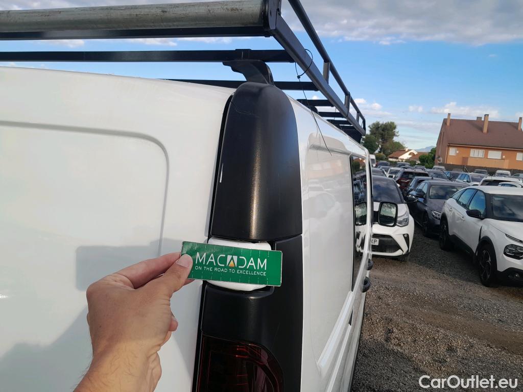  Renault  Trafic RENAULT  / 2019 / 4P / furgón Doble Cabina 27 L1 Energy BluedCi 88 kW #8