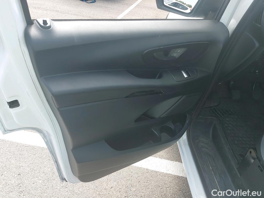  Mercedes  Vito MERCEDES-BENZ  / 2014 / 4P / furgón 110CDI TD 75kW furgón Pro larga #13