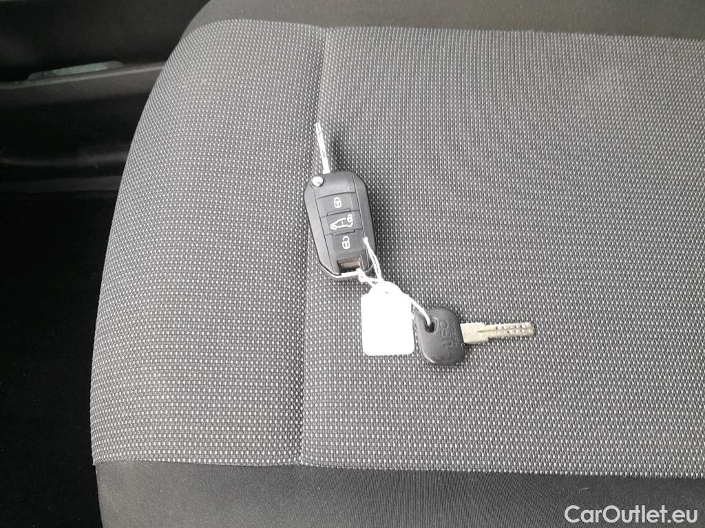  Peugeot  Partner  Pro L1 1.5 HDi 75CV MT5 E6dT #1