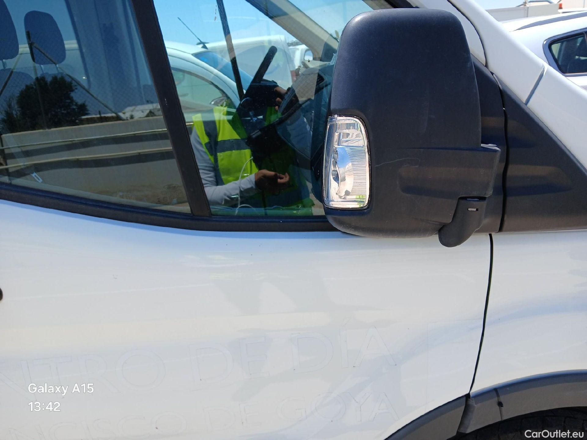  Ford  Transit FORD  VU 4p 6G combi 350 96kW L3H2 Kombi Ambiente Delantera #48