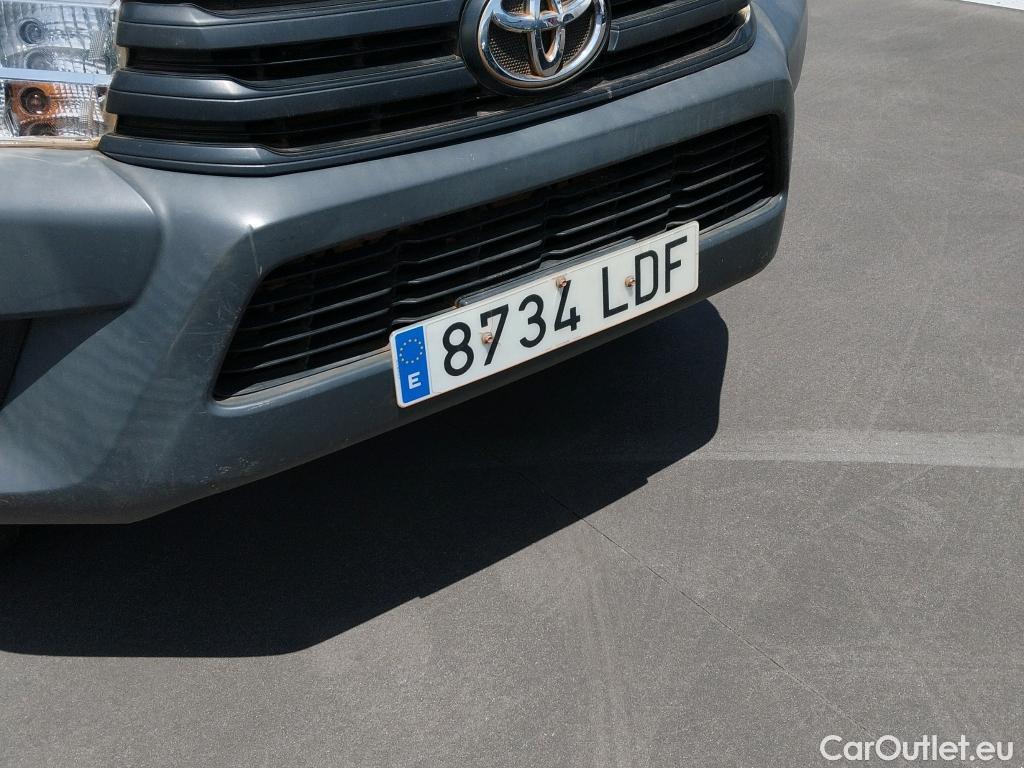  Toyota  Hilux TOYOTA  / 2016 / 4P / pickup 2.4 D-4D Cabina Doble GX #54