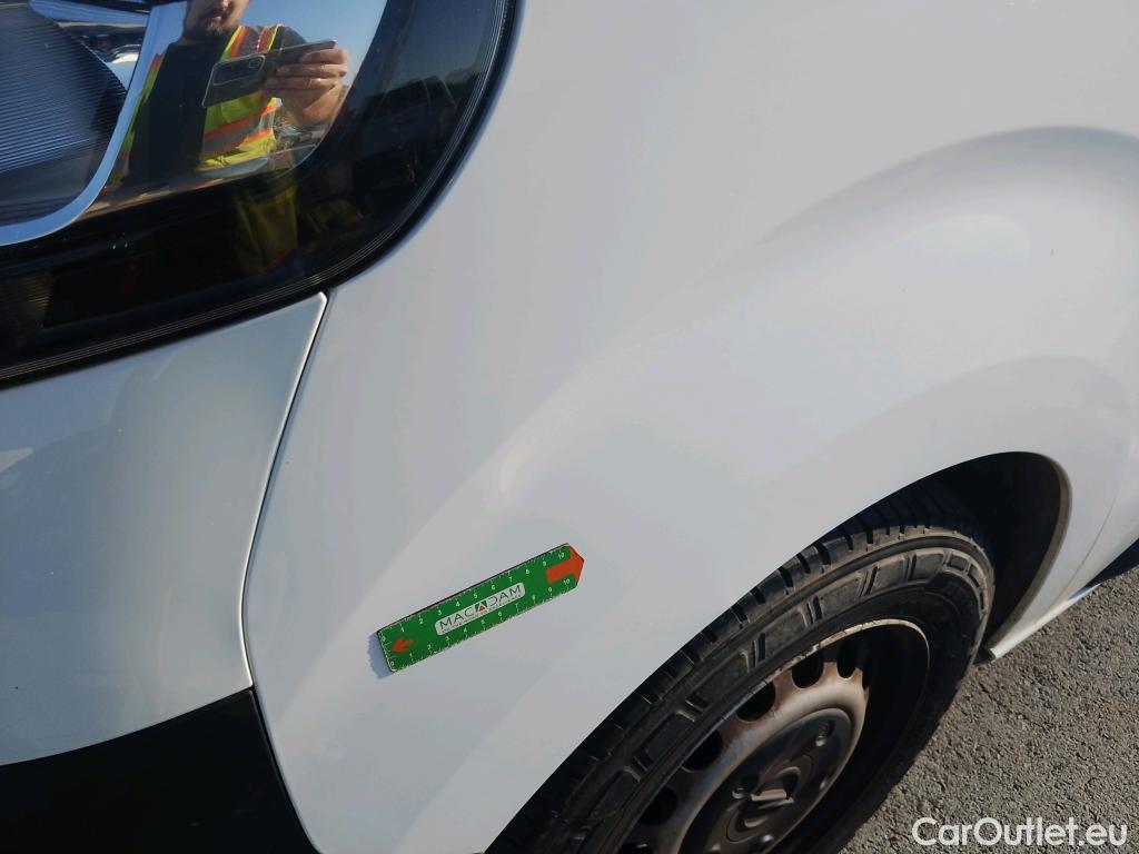  Opel  Vivaro OPEL  / 2019 / 4P / furgón 1.5 Diésel 74kW (100CV) M Std Express (AC) #26