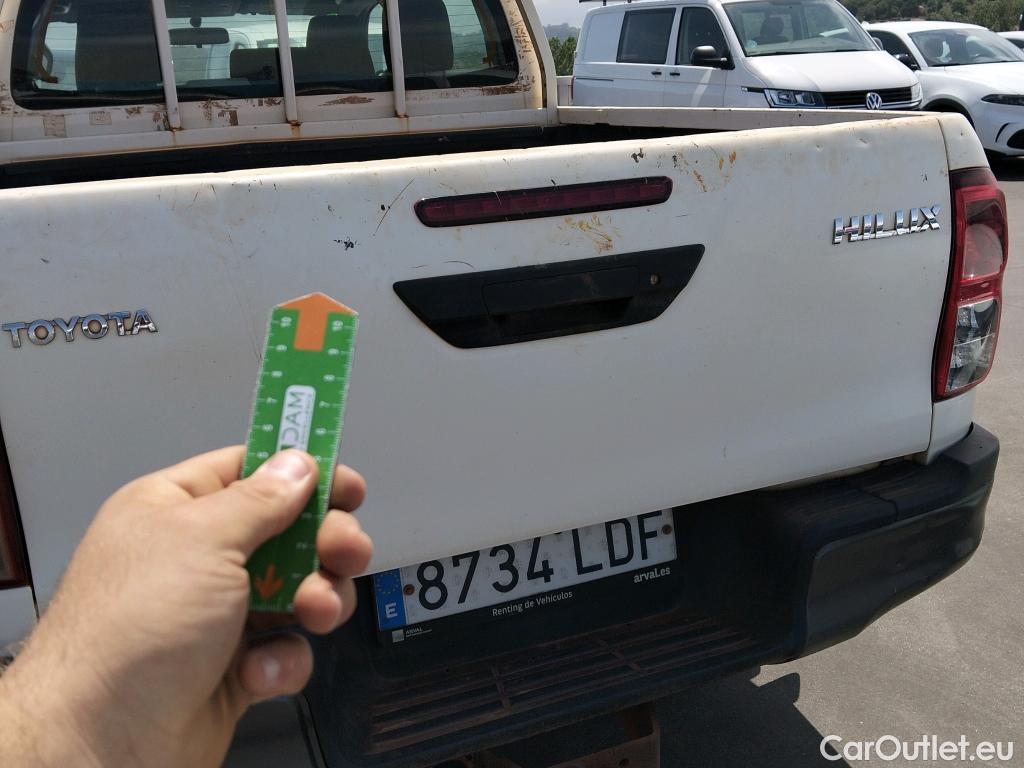  Toyota  Hilux TOYOTA  / 2016 / 4P / pickup 2.4 D-4D Cabina Doble GX #12