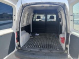  Volkswagen  Caddy VOLKSWAGEN  / 2015 / 4P / furgón derivado de turismo Profesional Furgón 2.0 TDI 55kW BMT #8
