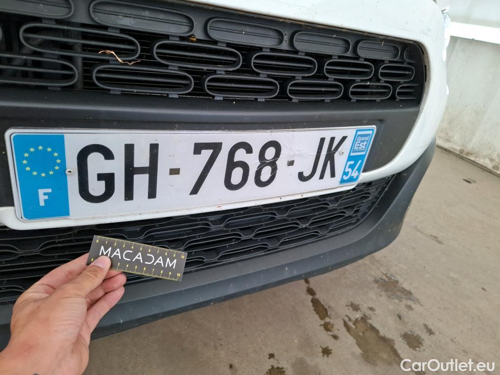  Citroen  C3  Société Feel 1.5 BlueHDI 100CV BVM6 E6d #12