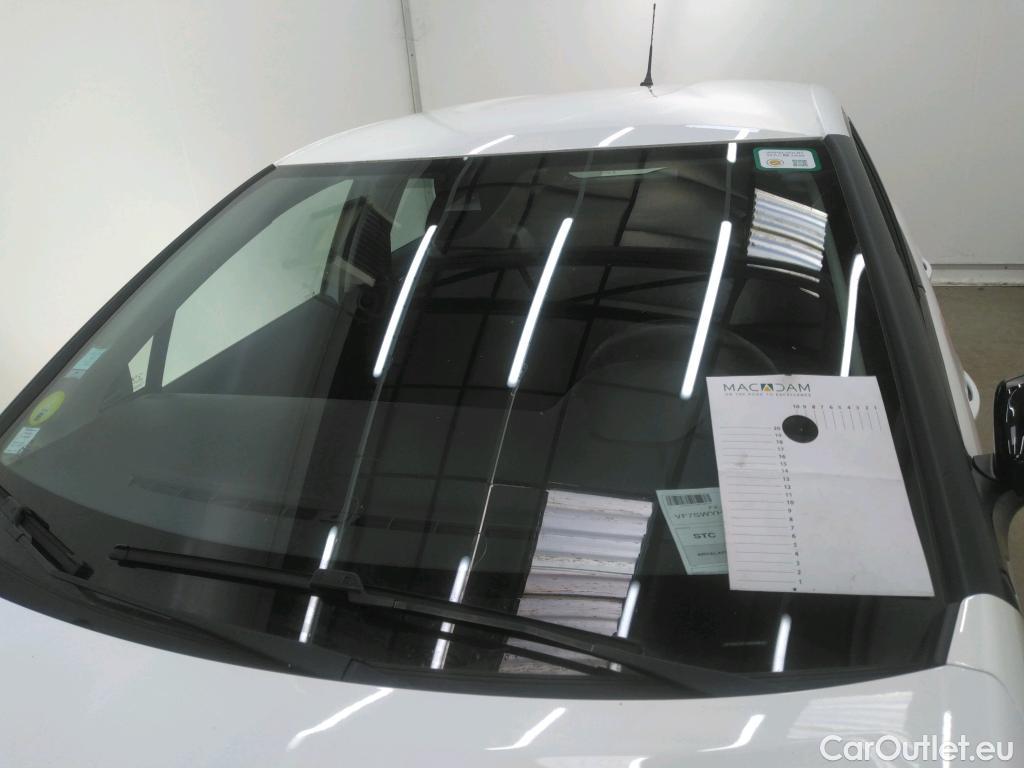  Citroen  C3  Société Feel 1.5 BlueHDI 100CV BVM6 E6dT #8
