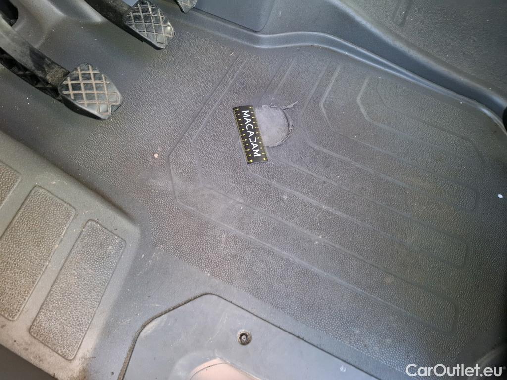  Volkswagen  Crafter  Plateau Plateau 50 lang RWD #3