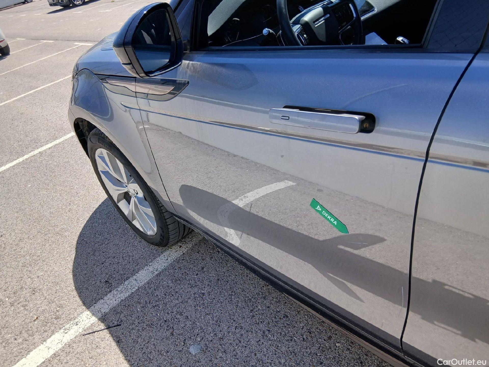  Land Rover  Range Rover LAND ROVER  Evoque / 2015 / 5P / todoterreno 2.0 D163 R-Dynamic S AUTO 4WD MHEV #9