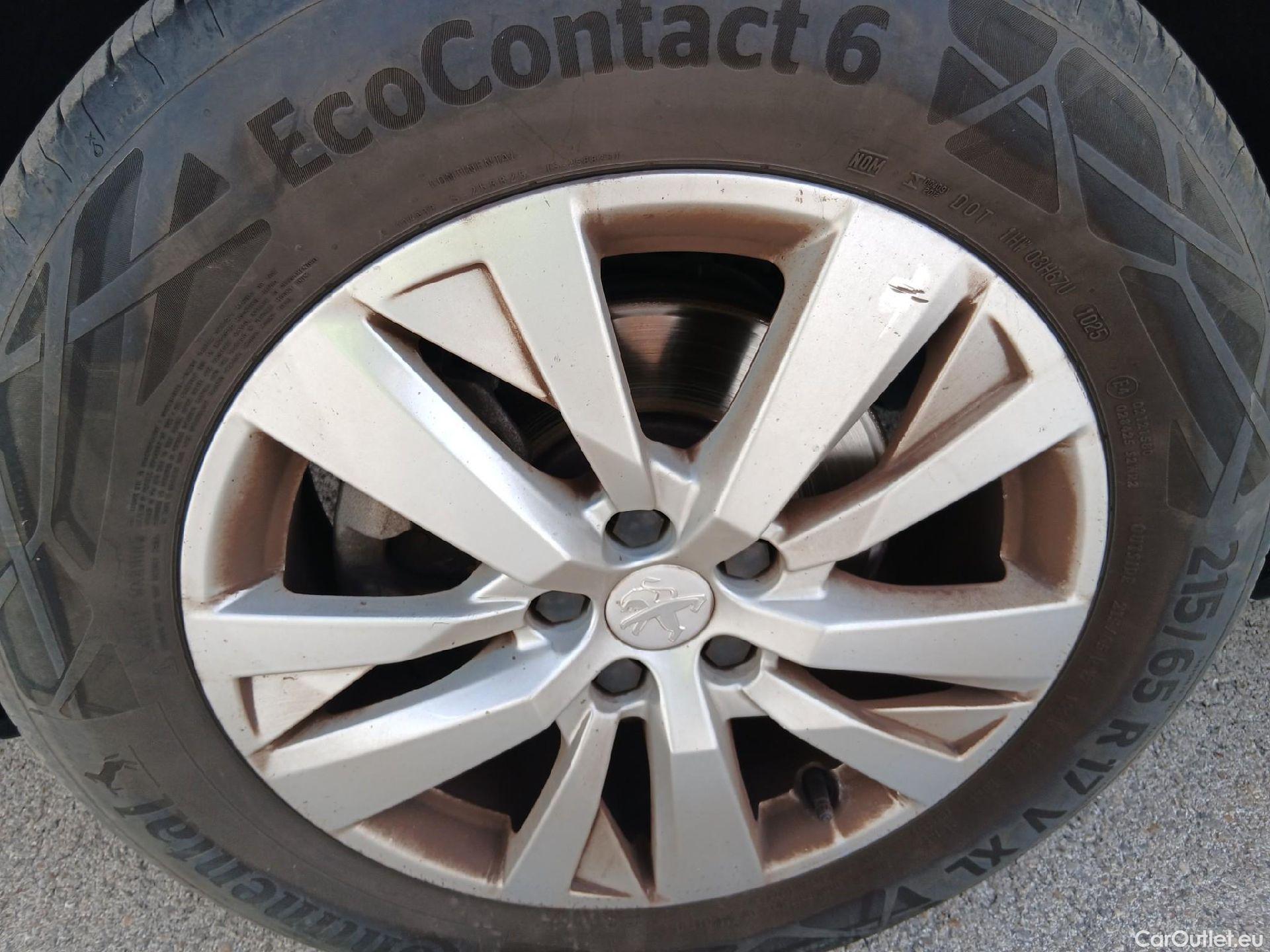  Peugeot  3008 PEUGEOT  / 2020 / 5P / todoterreno 1.5 BlueHDi 96kW (130CV) S&S Active Pack #8