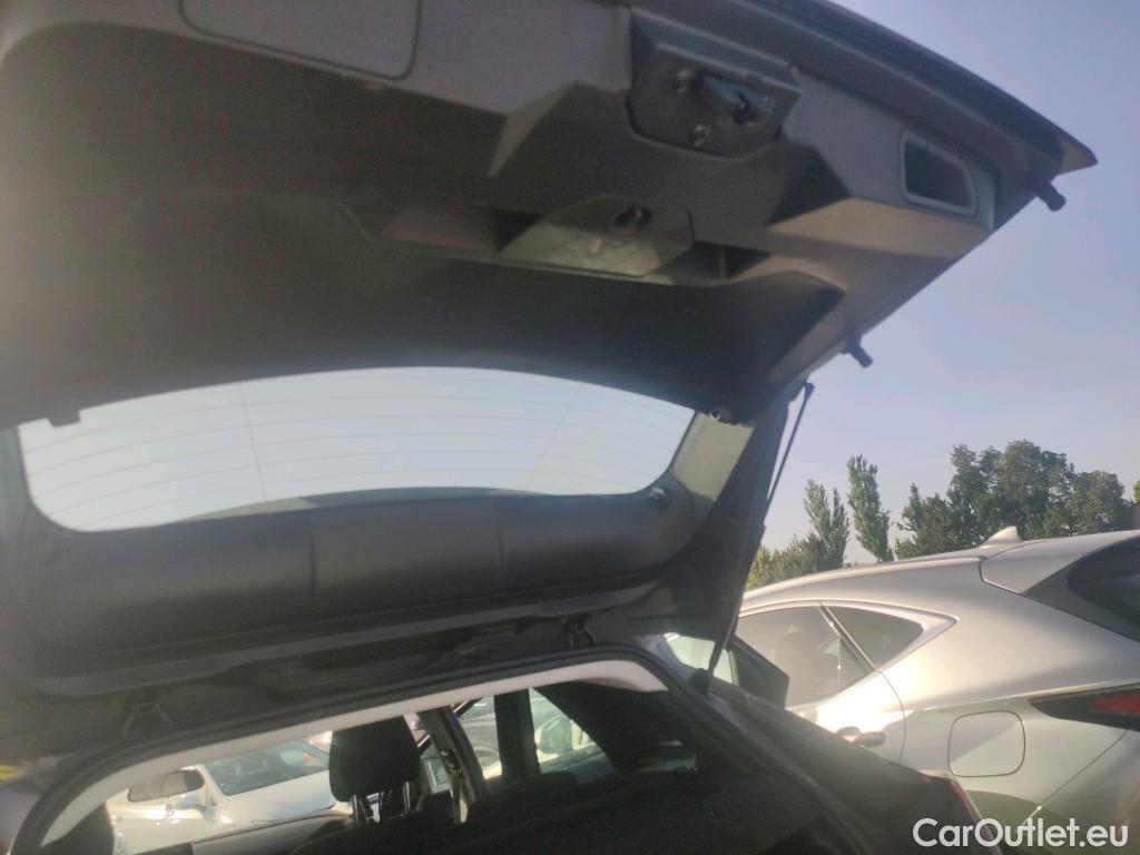  Peugeot  3008 PEUGEOT  / 2020 / 5P / todoterreno 1.5 BlueHDi 96kW (130CV) S&S Active Pack #17