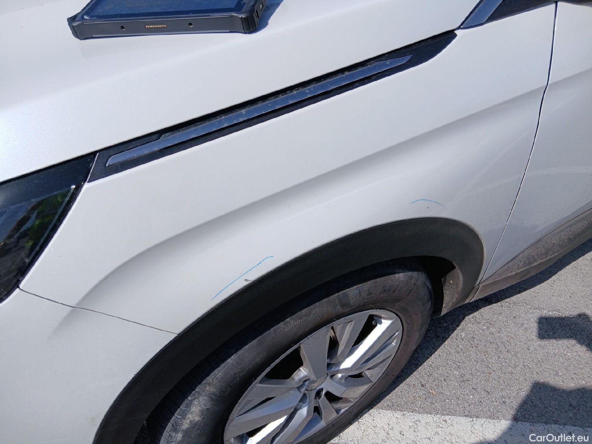  Peugeot  3008 PEUGEOT  / 2020 / 5P / todoterreno 1.5 BlueHDi 96kW S&S Active Pack EAT8 #8