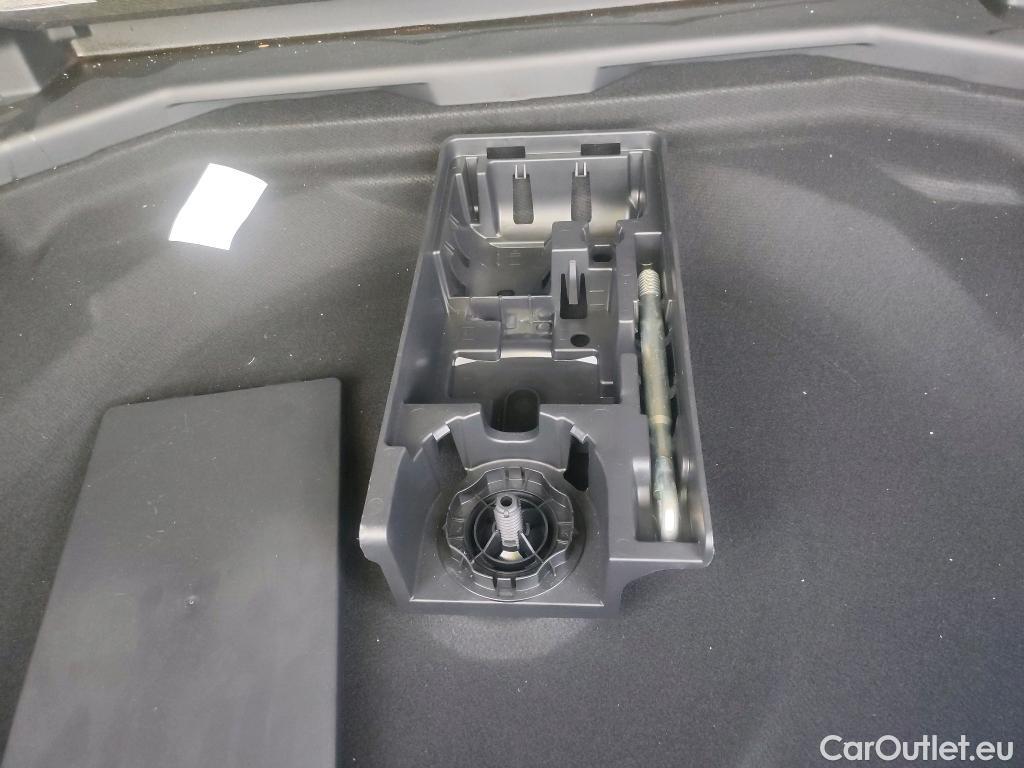  Peugeot  3008 PEUGEOT  / 2020 / 5P / todoterreno 1.5 BlueHDi 96kW (130CV) S&S Active Pack #11